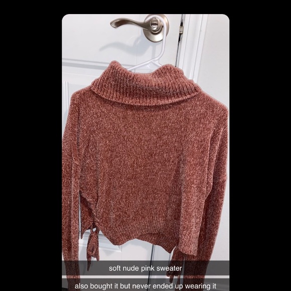 Pinky Soft Turtleneck Sweater!! - Picture 1 of 1